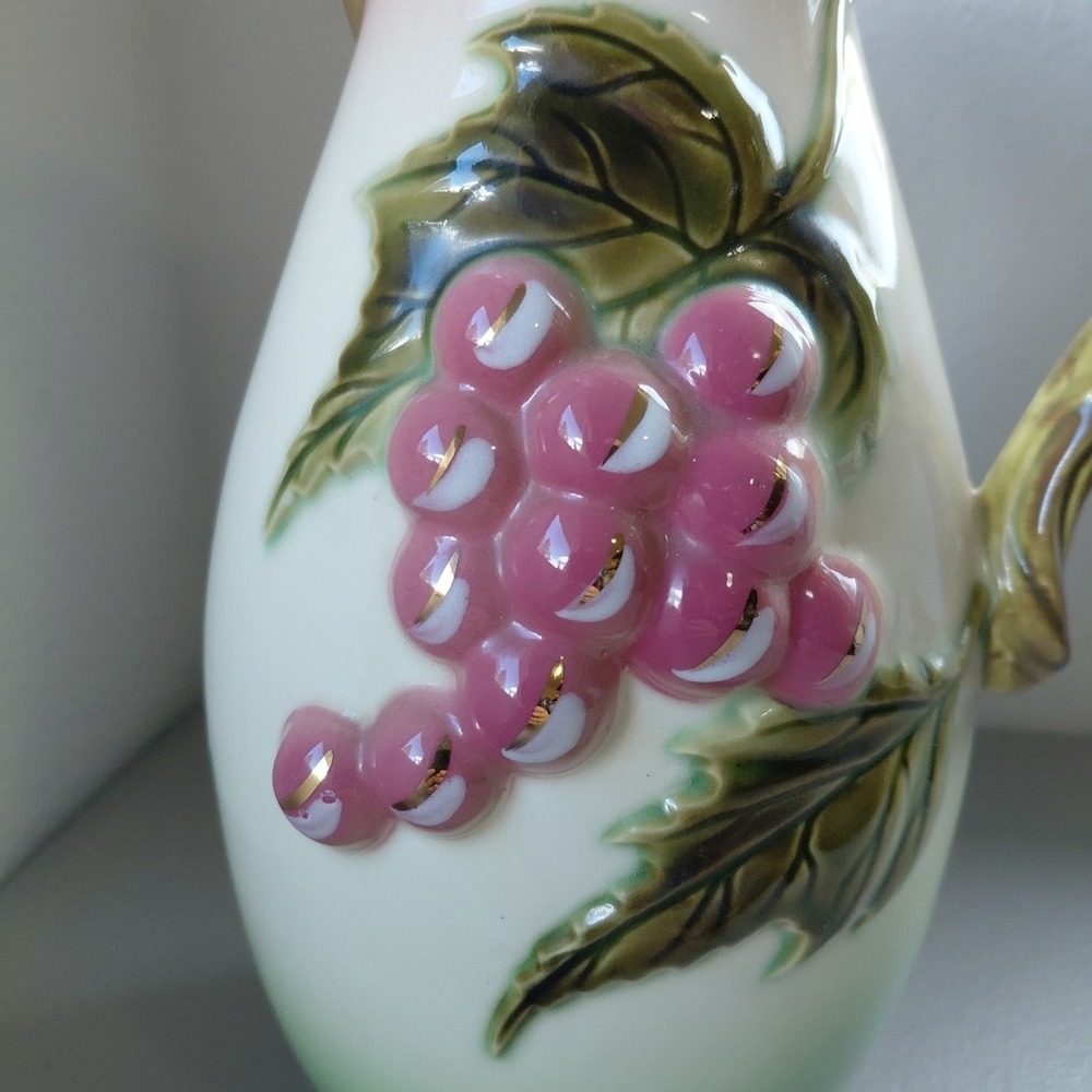 Hull Pottery LARGE Pitcher Service TOKAY Grapes Vine OMBRE Gold Trim USA 13" MCM - Picture 6 of 10